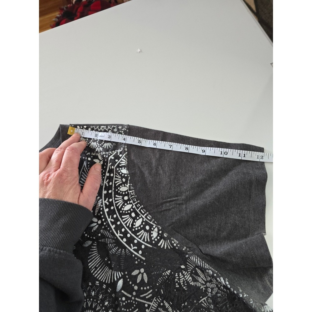 Made for Life Womens 3X Charcoal Gray Mandala Graphic V-Neck T-Shirt NWT - Picture 11 of 12